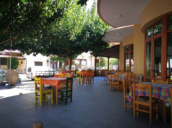 Pallaiko taverna